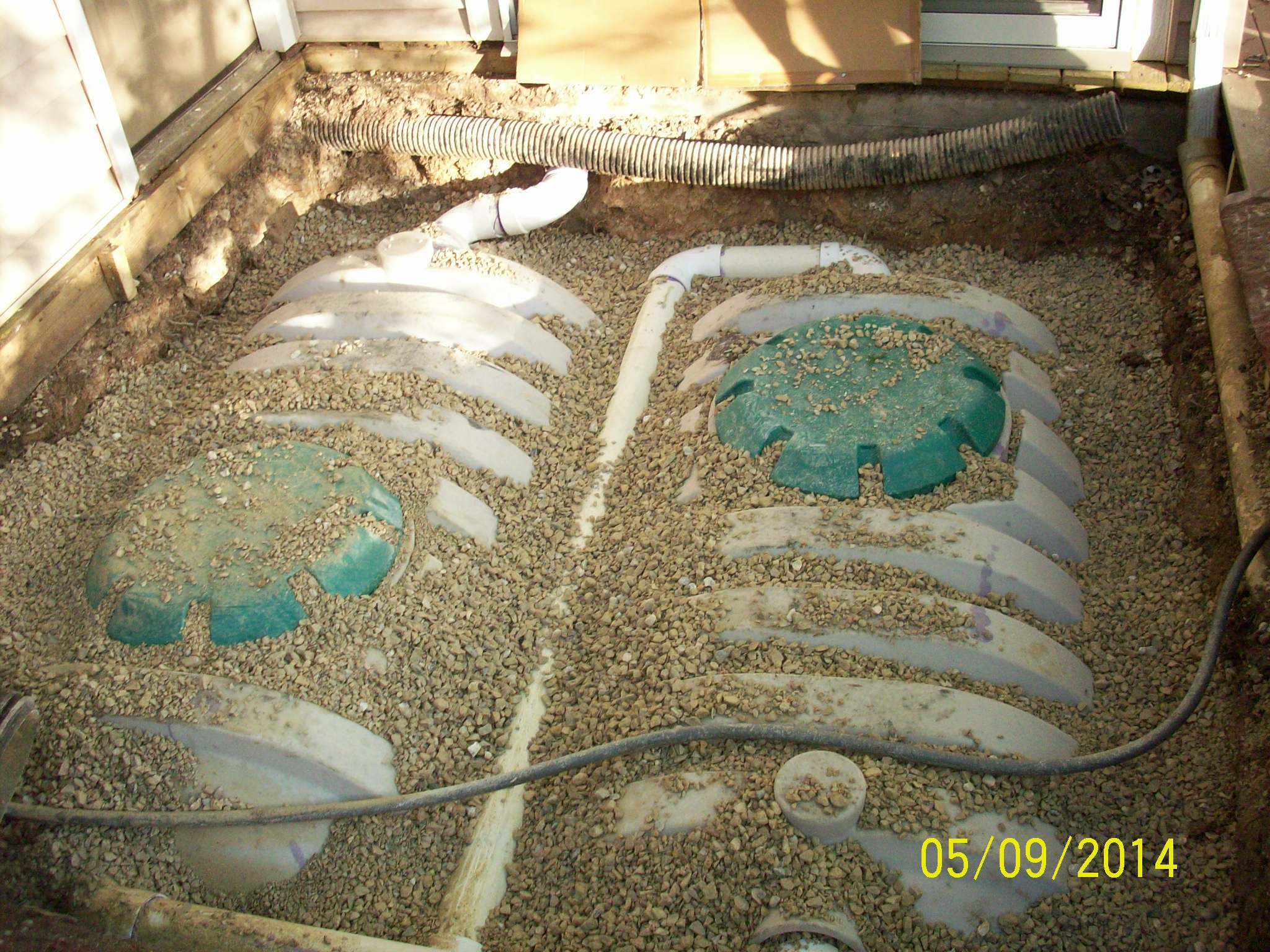 Hand dug tank install (2)
